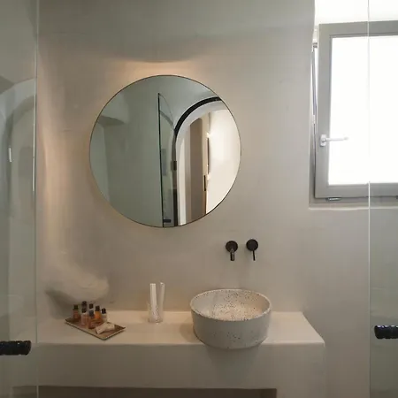 Hotel Utopia Santorini Karterados (Santorini)
