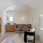 Utopia Santorini Vila