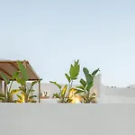 Utopia Santorini Vila *
