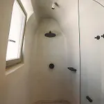 Vila Utopia Santorini *