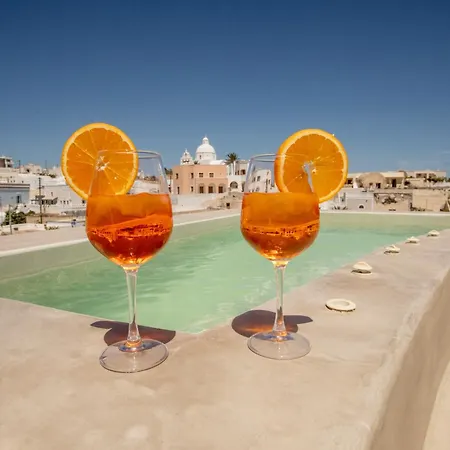 Utopia Santorini * Karterados (Santorini)