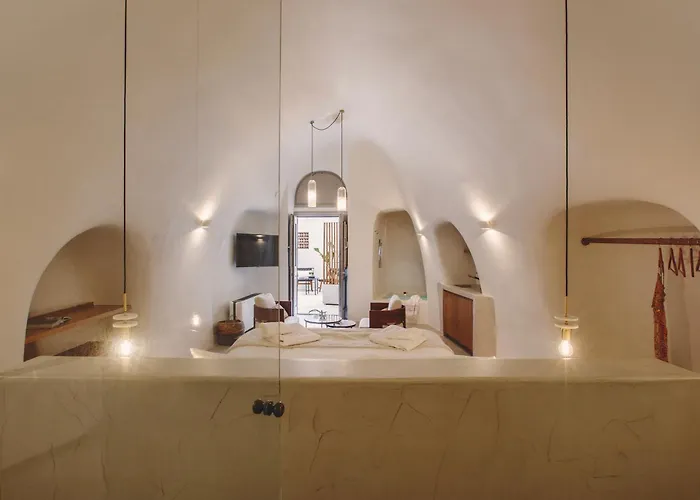 Utopia Santorini Vila *