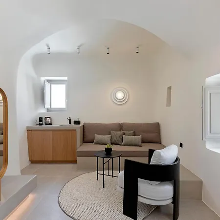 Utopia Santorini Vila