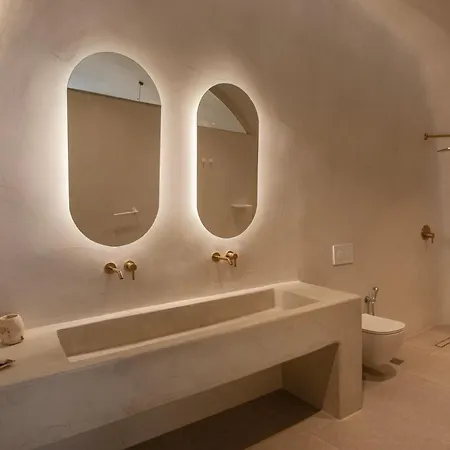 Utopia Santorini