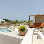 Utopia Santorini * Karterados (Santorini)