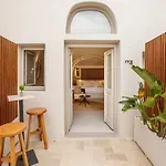 Utopia Santorini *